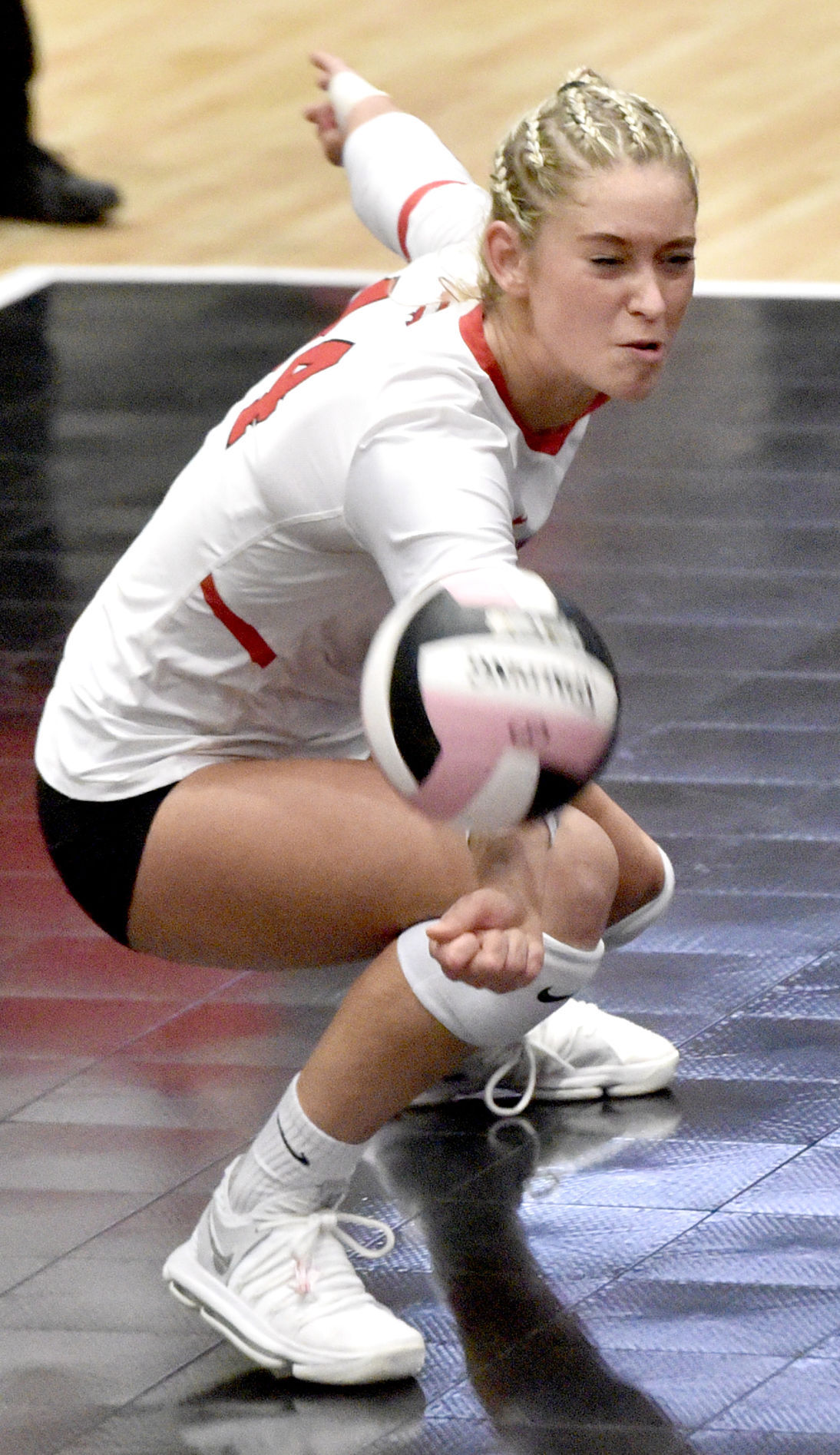 Cedar Falls vs Urbandale state volleyball